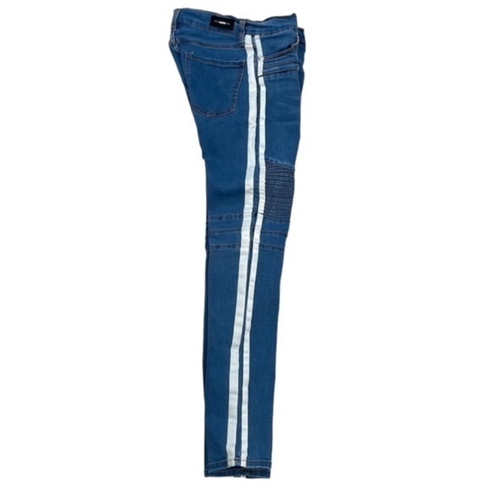 Fashion Nova Skinny Jeans - Picture 10 of 10